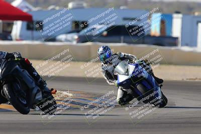 media/Dec-18-2022-SoCal Trackdays (Sun) [[8099a50955]]/Turn 2 (950am)/